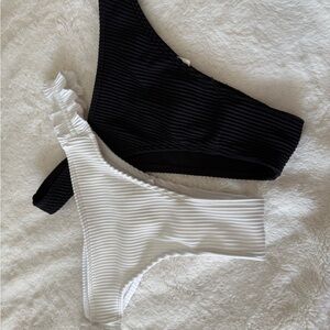 Hollister Black and White Swimwear Set